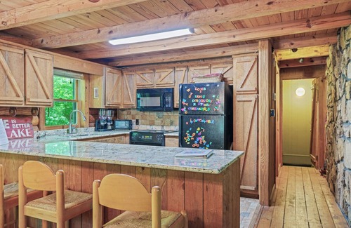 Jasper House | Arrowhead: 4 BR, 2 BA House in Jasper, Sleeps 12