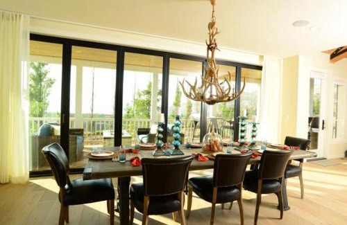 Chelan House | Arroyo with a Carriage House #60