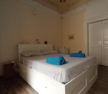 Old Town Bed & Breakfast | Art in Center