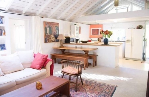 Laguna Beach Cottage | Artists garden cottage in Laguna Beach summer monthly discount