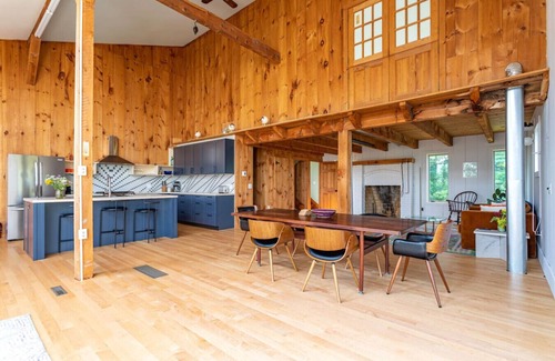 Old Chatham House | Artists’ Hideaway in Old Chatham