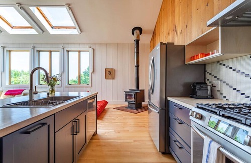 Old Chatham House | Artists’ Hideaway in Old Chatham