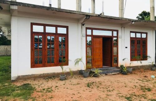 Trincomalee Apartment | Arujunan Hotel