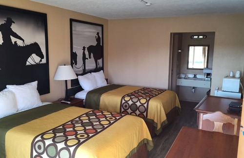 Longview Hotel | Arya Inn & Extended Stay