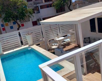 Mindelo House | As Hortênsias