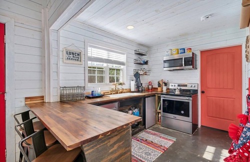 Southern Pines House | ASK ME ABOUT DISCOUNTS BEFORE YOU BOOK!