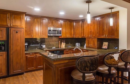 Aspen Condo | Aspen Ritz-carlton 2 Bedroom Ski In, Ski Out Residence