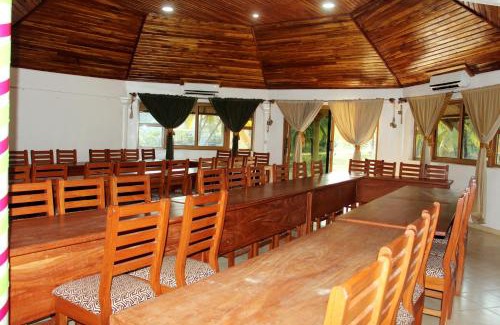 Abomey-Calavi Hotel | ASSOUKA Eco-Village du lac Nokoué