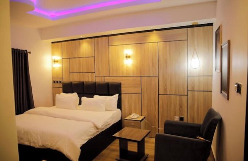 Enugu Hotel | Aston Ville Hotel and Suites