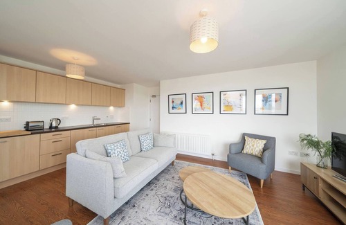 Carnoustie Apartment | At the Links - Coastal Golf Haven