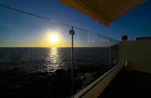 Callao Salvaje Apartment | At the ocean’s edge