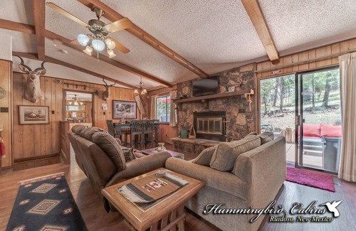 Ruidoso Cabin | At Wits' End: 'Don't be at your wits' end looking for a vacation rental!' Hot tub & Pool Table