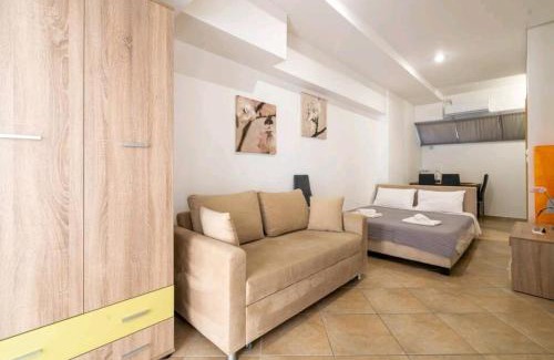 Nea Smirni Apartment | "Athena 1" studios in Athens !
