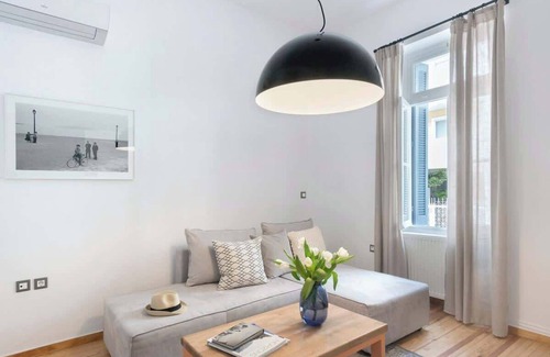 Koukaki Apartment | Athens Residence Acropolis City Views