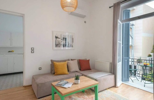 Koukaki Apartment | Athens Residence Cozy Suite Near Acropolis