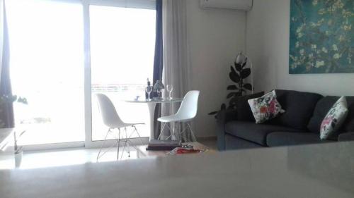 Voula Apartment | Athens riviera modern and elelegant flat 500 metres from VOULA beach