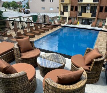 Veliko Gradiste Hotel | ATOS Srebrno jezero - Villa and Restaurant