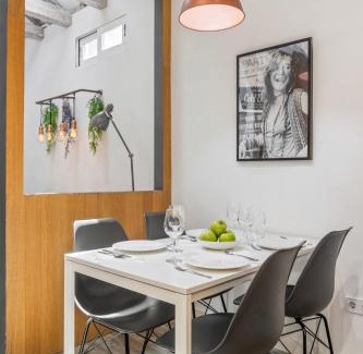 Malasana Apartment | Attic 3Bedrms-2Baths in Heart of Malasana