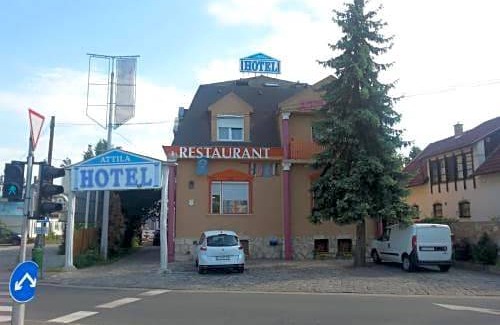 Csillaghegy Hotel | Attila Hotel