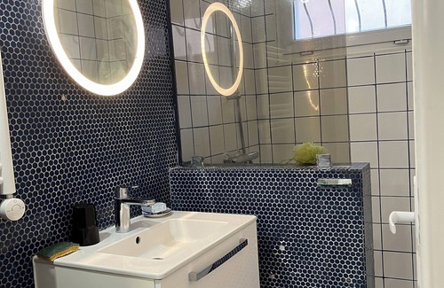 Mezieres-sur-Seine Apartment | Attractive souplex apartment in a main residence