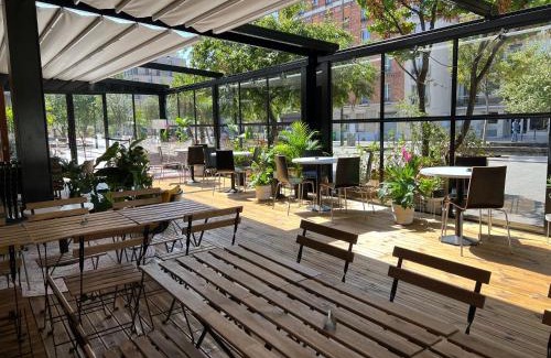 Quartier de la Chapelle Hostel | Auberge de Jeunesse HI Paris Yves Robert