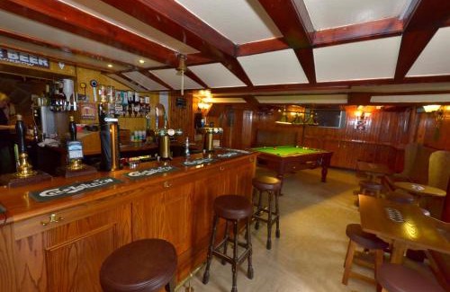 Denholm Hotel | Auld Cross Keys Inn