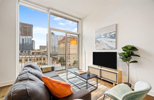 Waller Creek District Apartment | Austin Central 2BD 2BA Apartment