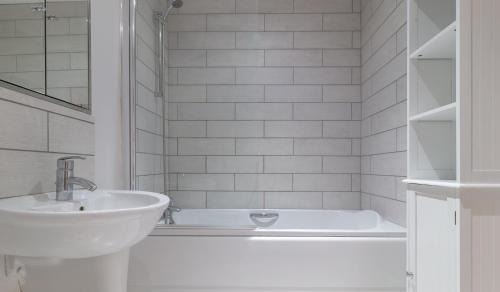 Docklands Apartment | Austin David Executive ExCeL