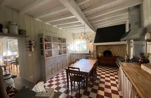 Moulis-en-Medoc House | Authentic and family charming house on a 3600 m² park with swimming pool.