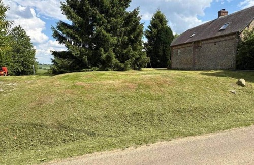 Maheru House | Authentic Normandy & large plot