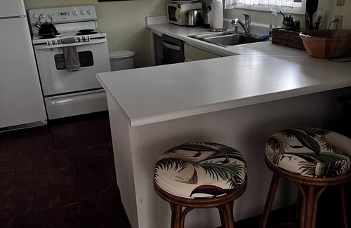 Kamuela Cottage | Available for rent 3 months or more.