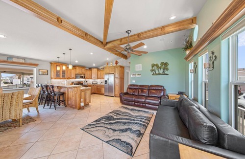 Port Isabel Cottage | Available for Spring! Best view of 4th on the green! #564