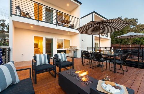 Middletown Apartment | Avalon 2 Unit Buyout (II & IV) by AvantStay | Mins to Gaslamp! Patio w/BQQ