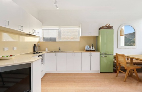 Sydney Apartment | Avalon Breakers Retreat