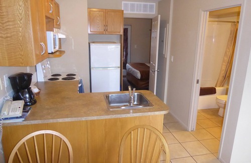 Okanagan-Similkameen Hotel | Avalon Inn