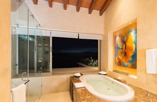 South Shore Hotel Area Resort | Award Winning 3-BR PH Prime Oceanfront at Garza Blanca Resort W/Butler & Chef