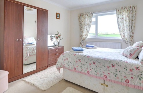 Llandysul House | Awel y Grug in the beautiful Llandysul