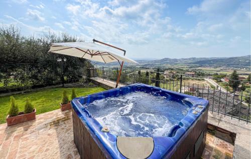 Civitella Benazzone Apartment | Awesome Apartment In Civitella Benazzone With House A Panoramic View
