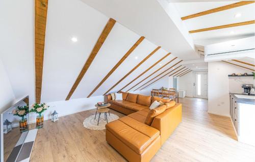 Kastel Novi Apartment | Awesome Apartment In Kastel Novi