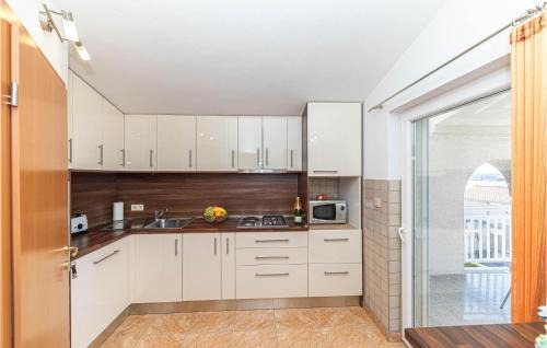 Kastel Sucurac Apartment | Awesome Apartment In Kastel Sucurac