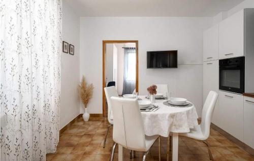 Porec Apartment | Awesome Apartment In Porec With Wifi