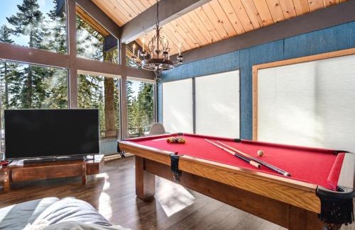 Bear Valley House | Awesome Home Above the Lake - Dogs Welcome VH315
