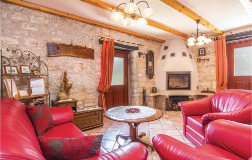 Jakovici House | Awesome Home In Basici