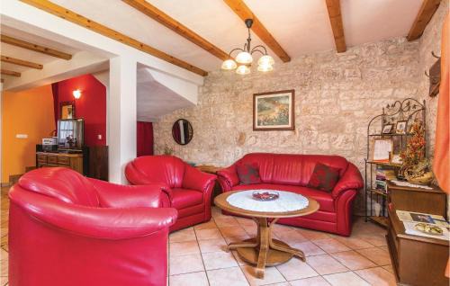 Jakovici House | Awesome Home In Basici