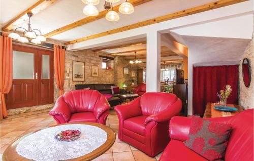Jakovici House | Awesome Home In Basici