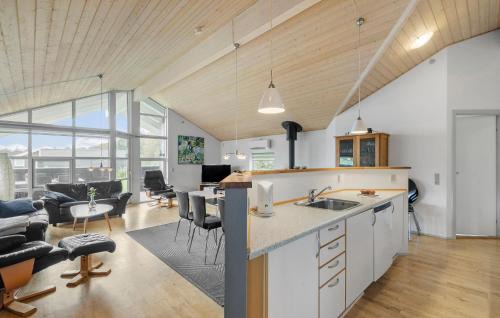 Bork Havn House | Awesome Home In Hemmet With Sauna