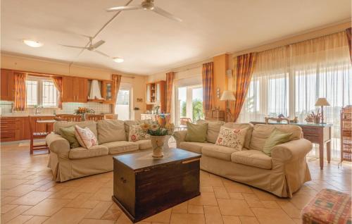 Kaki Thalassa House | Awesome Home In Kaki Thalassa-Keratea With Wifi