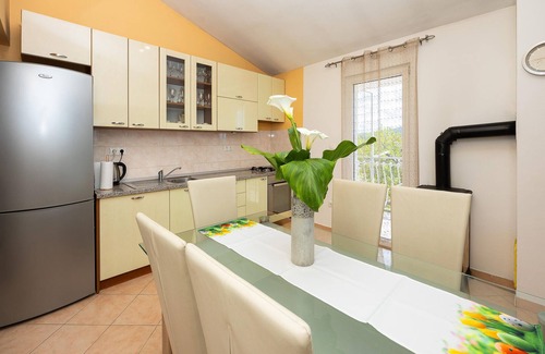 Sestanovac House | Awesome home in Katuni Rubici, Prpusa