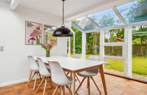 Vibæk Strand House | Awesome Home In Knebel With 2 Bedrooms And Internet