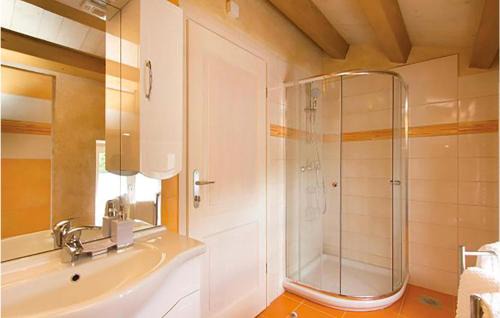 Bartici House | Awesome Home In Labin With Sauna